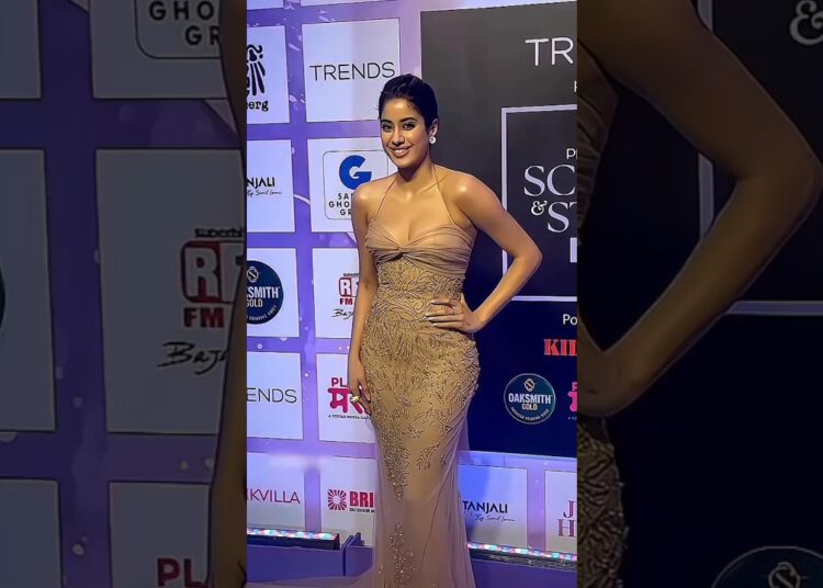Star in our universe 🥰🤩😍❤️🔥#bollywood #celebrity #celebrity #fashion #love #new