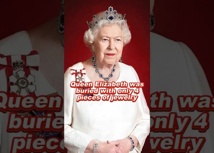 Queen Elizabeth was buried with only 4 pieces of jewelry #queenelizabeth #jewelry #royal