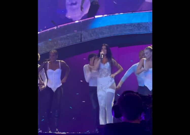 “Be The One “live in Munich 🇩🇪 N2 during RadicalOptimismtour25 #münchen #munich #dancevideo #dance