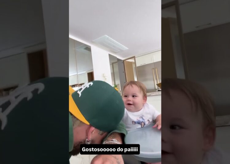 Você consegue não rir com esse bebê?
