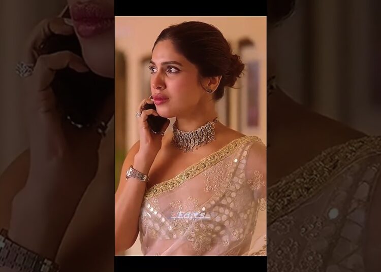 The Royals Aviraaj Sophia #romance #bollywood #lifeisbutadream #webseries #theroyals #royals