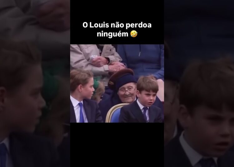 Momentos felizes 🤣🤣🤣 funny moments do Louis #famíliarealbritânica #queenelizabeth #realeza