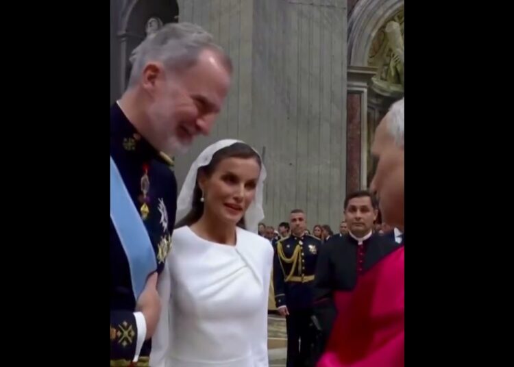 Início do pontificado do Papa Leão XIV com vários membros da realeza #monarquiaja