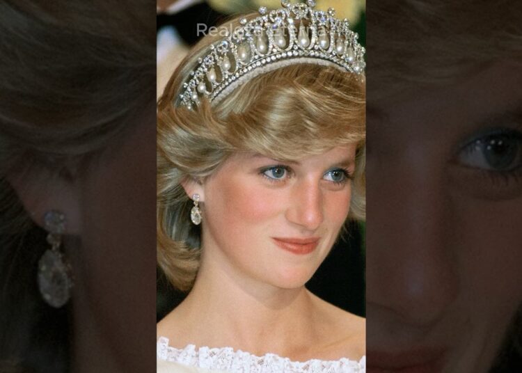 Diana no necesito una corona para ser reina #realeza #royals #princess #celebrity #royalfamily