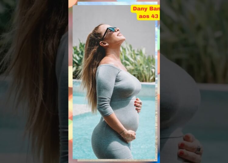 famosas que tiveram filhos depois dos 40 #shorts #shortsvideo #shortvideo #tiktokvideo #tiktok