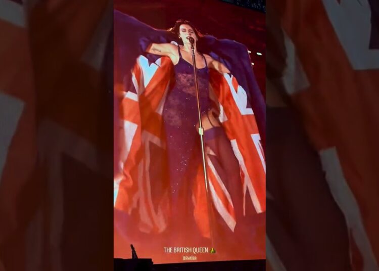 Dualipa -British Queen 👑, ✨🏴󠁧󠁢󠁥󠁮󠁧󠁿|love Again live in #wembley during RadicalOptimismtour25 #london