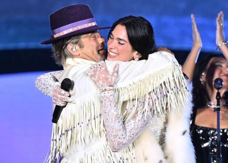 Dualipa & Jamiroquai in Wembley 🏴󠁧󠁢󠁥󠁮󠁧󠁿 N1 during RadicalOptimismtour25 London #wembley #iconic