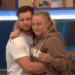 Chris Hughes postou e excluiu uma foto na cama com JoJo Siwa