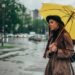 Como se vestir com estilo em dias chuvosos - terra de celebridades