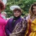 Drag Performers trolleou a visita do Kennedy Center de Trump da maneira mais fabulosa