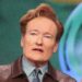 'Eles são a comunidade!': Conan O'Brien recebe imigrantes emocionais em LA em LA