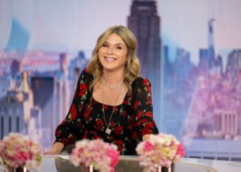 Jenna Bush Hager fala sobre queimaduras solares que transformaram seus peitos verdes