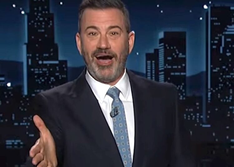 Jimmy Kimmel retorna à TV para explodir o 'nojento' de Trump