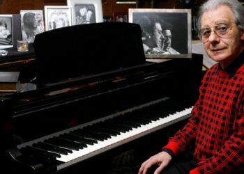 Lalo Schifrin, compositor do tema 'Missão: Impossível', morre aos 93