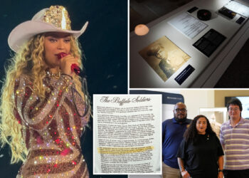 Os fãs explodem Beyoncé sobre camisa chamando os nativos americanos de 'inimigos da paz'