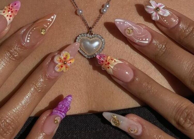 Unhas longas