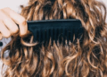 Seu cabelo não está danificado, você está apenas pedindo um intervalo de calor - terra de celebridade