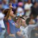 Singer diz que foi instruída a não cantar 'Star-Spangled Banner' em espanhol, mas 'fez de qualquer maneira'