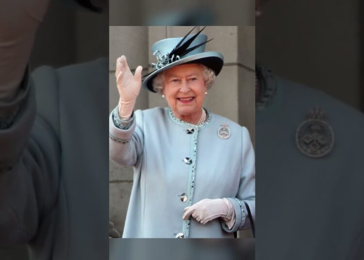 Príncipe Harry “arruinou” laço com Rainha antes do casamento!  #shorts    #shortsfeed  #shortvideo