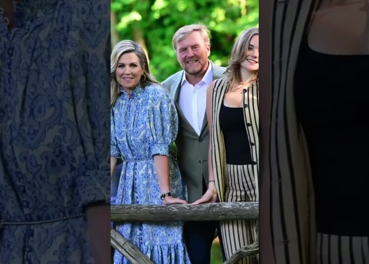 Dutch Royals summer photo session #Amalia #Alexia #Maxima