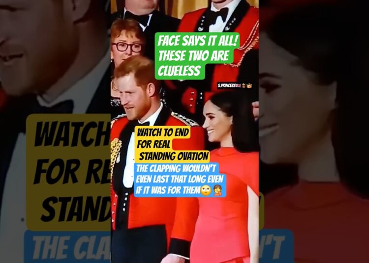 WATCH TO END TO SEE SUPER DIRTY LOOK🙄🤣#PRINCEHARRY & MEGHAN GOT. STANDING OVATION GONE WRONG#SHORTS