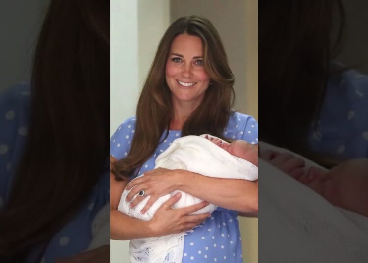 Confidente de Kate Middleton deixa a realeza após 15 anos! #shortsfeed #shortsyoutube