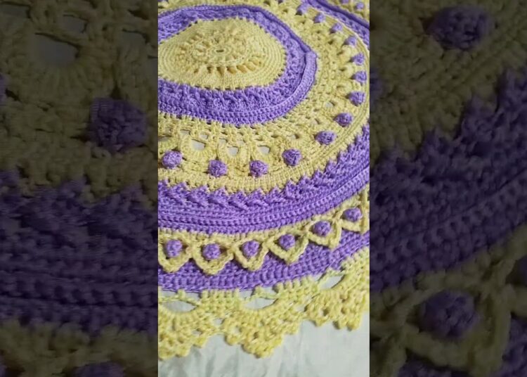 Tapete Russo Realeza , deixe seu comentário #crochet #empreendernoartesanato #croche #home
