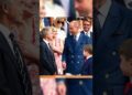 Prince Louis can shake hands with anyone. #royal #princewilliam #katemiddeleton
