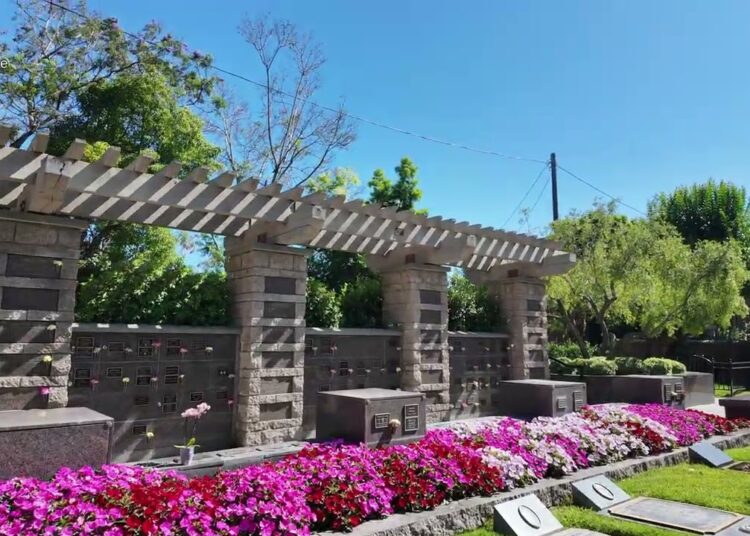 Final resting place of 30 Hollywood Stars and other legendary folks