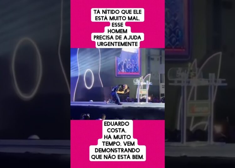 Eduardo costa faz coisas estranhas durante show🤔 #eduardocosta #famosos #artistas #celebridades