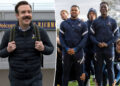 A estrela de 'Ted Lasso' Phil Dunster sai, foto da quarta temporada revelada