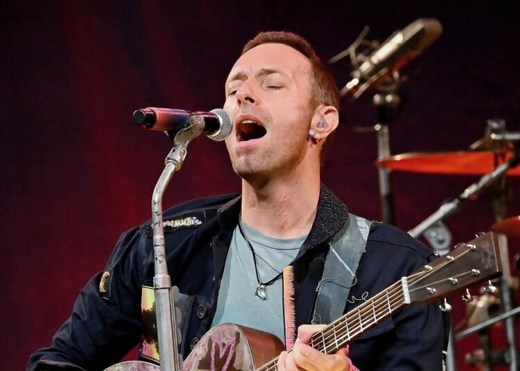 CEO da tecnologia renuncia em meio a Coldplay Kiss Cam Scandal