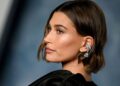 HAILEY BIEBER NA 2023 VANITY FAIR OSCAR Party hospedado por Radhika Jones