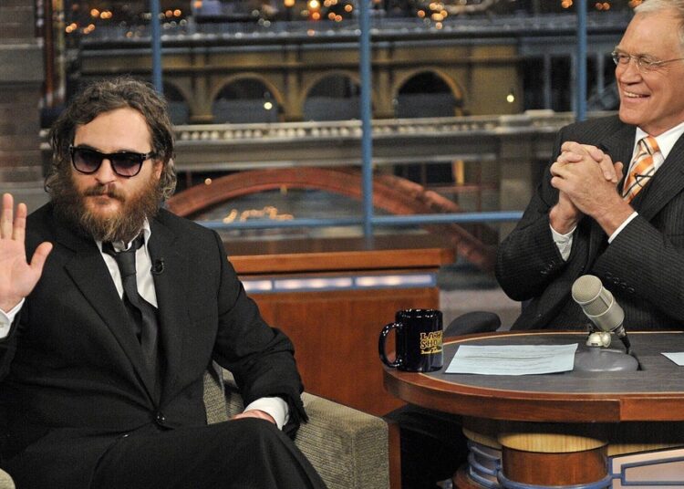 Joaquin Phoenix ainda se desculpando pela entrevista 'Horrible' de 2009