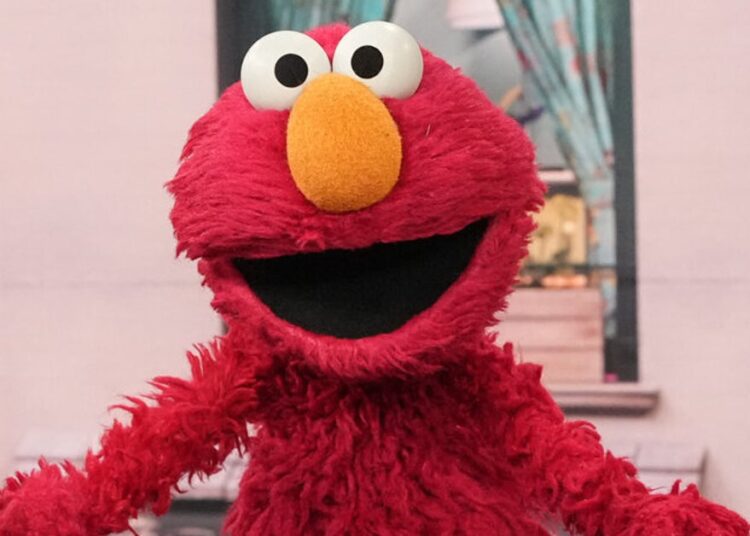 O feed saudável de Elmo foi invadido e deu uma volta muito sinistra