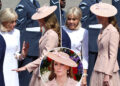 O que Brigitte Macron disse calmamente a Kate Middleton: Lip Reader