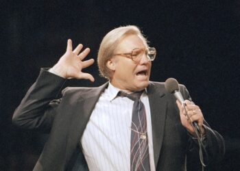 O televangelista Jimmy Swaggart morre aos 90