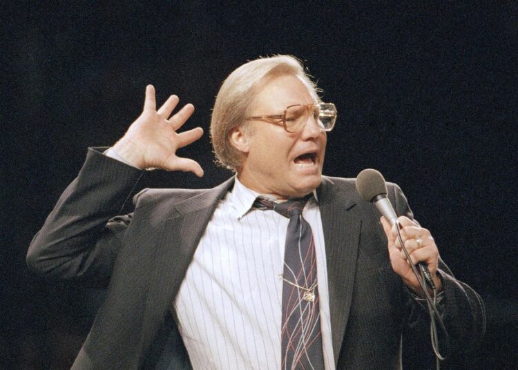 O televangelista Jimmy Swaggart morre aos 90