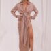 Paulina Porizkova abraça 60 com selfie de roupa de baixo não filtrada