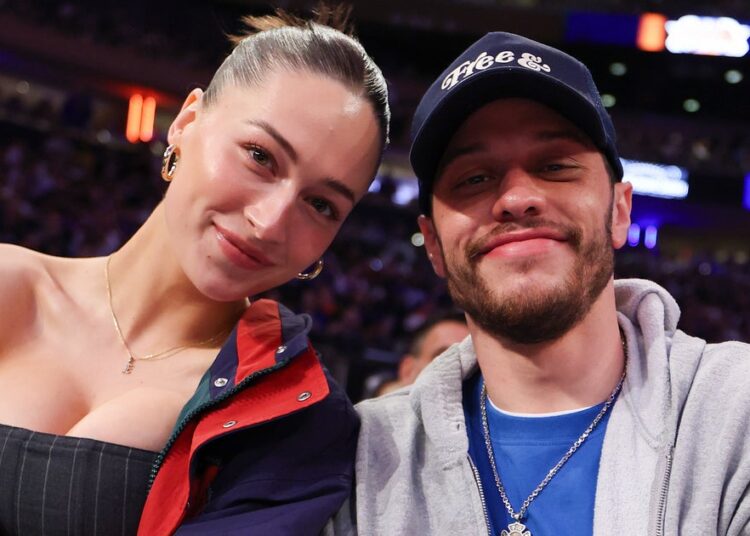 Pete Davidson esperando criança com Elsie Hewitt