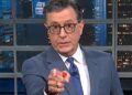 Stephen Colbert atinge os pontos mais tortuosos de Trump no primeiro show desde o cancelamento