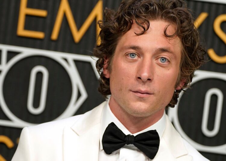 'The Bear' pegou várias indicações para o Emmy para comédia - e as pessoas estão chateadas, novamente