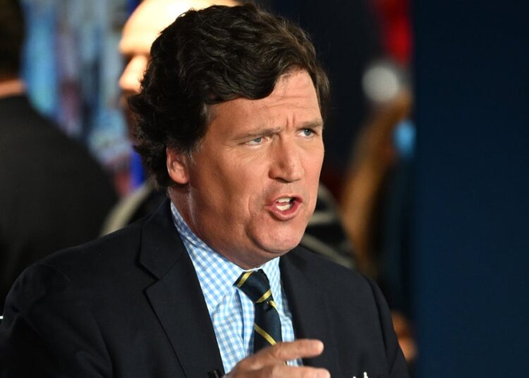 Tucker Carlson critica as empresas de apostas esportivas em discursos de fogo