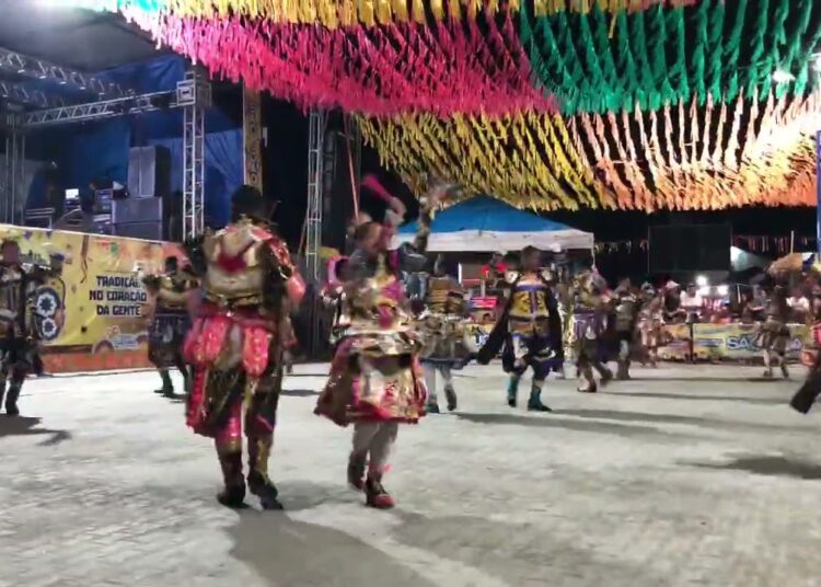 Ciganinha ki show magnífico…realeza de PORTUGAL 🕺👑💃👏