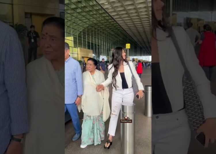 इस आवाज़ में हर कहानी है  दर्द राग जश्न सब कुछ🎤😍#ashabhosle #starshowcase #celebrity #bollywood