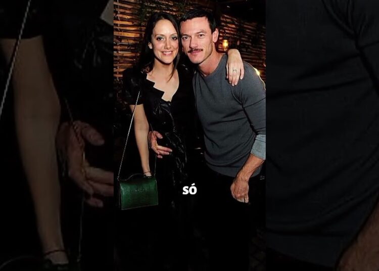#estrelas #famosas #namorados #curiosidades