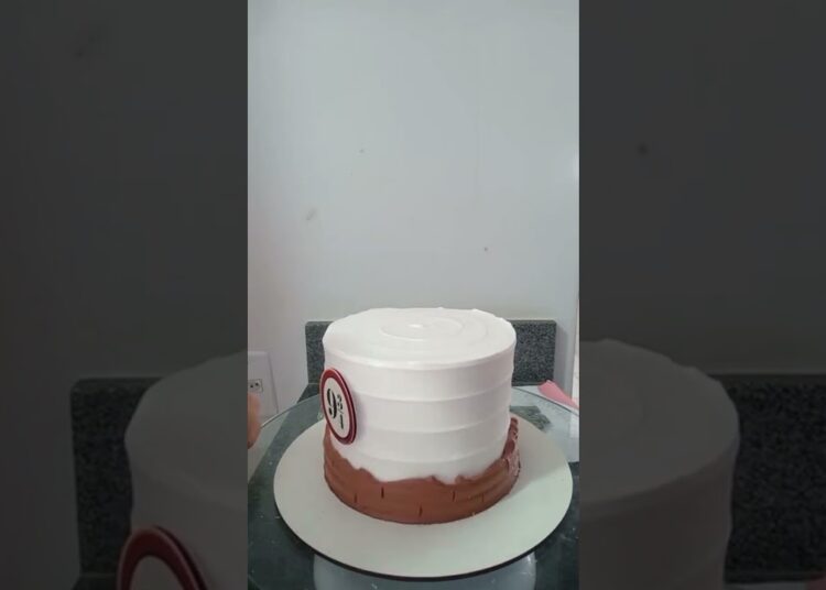 FIZ O BOLO COM S DE SAPATÃO #bolos #fofocas 🍰