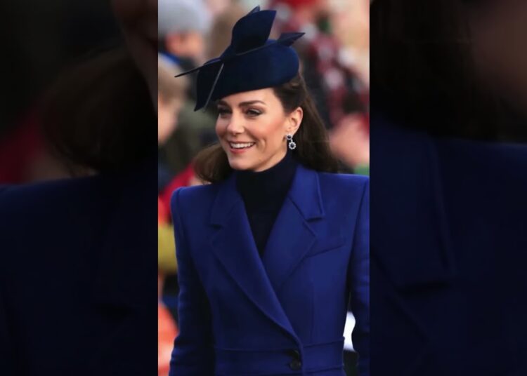 La Tradición de los Sombreros en la Realeza: Elegancia Real #katemiddleton #realezabritanica #short