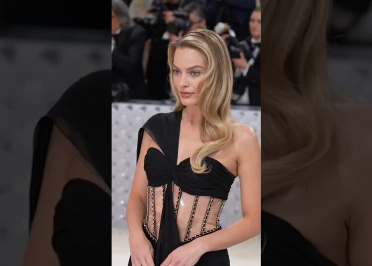 Você vai se surpreender quem são elas. 5 lésbicas mais sexys de Hollywood. #Estrelas #curiosidades