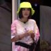 MANU GAVASSI SE ENCANTOU PELA ESPONJA DE AÇO DOURADA ✨ | BBB 20 #SHORTS